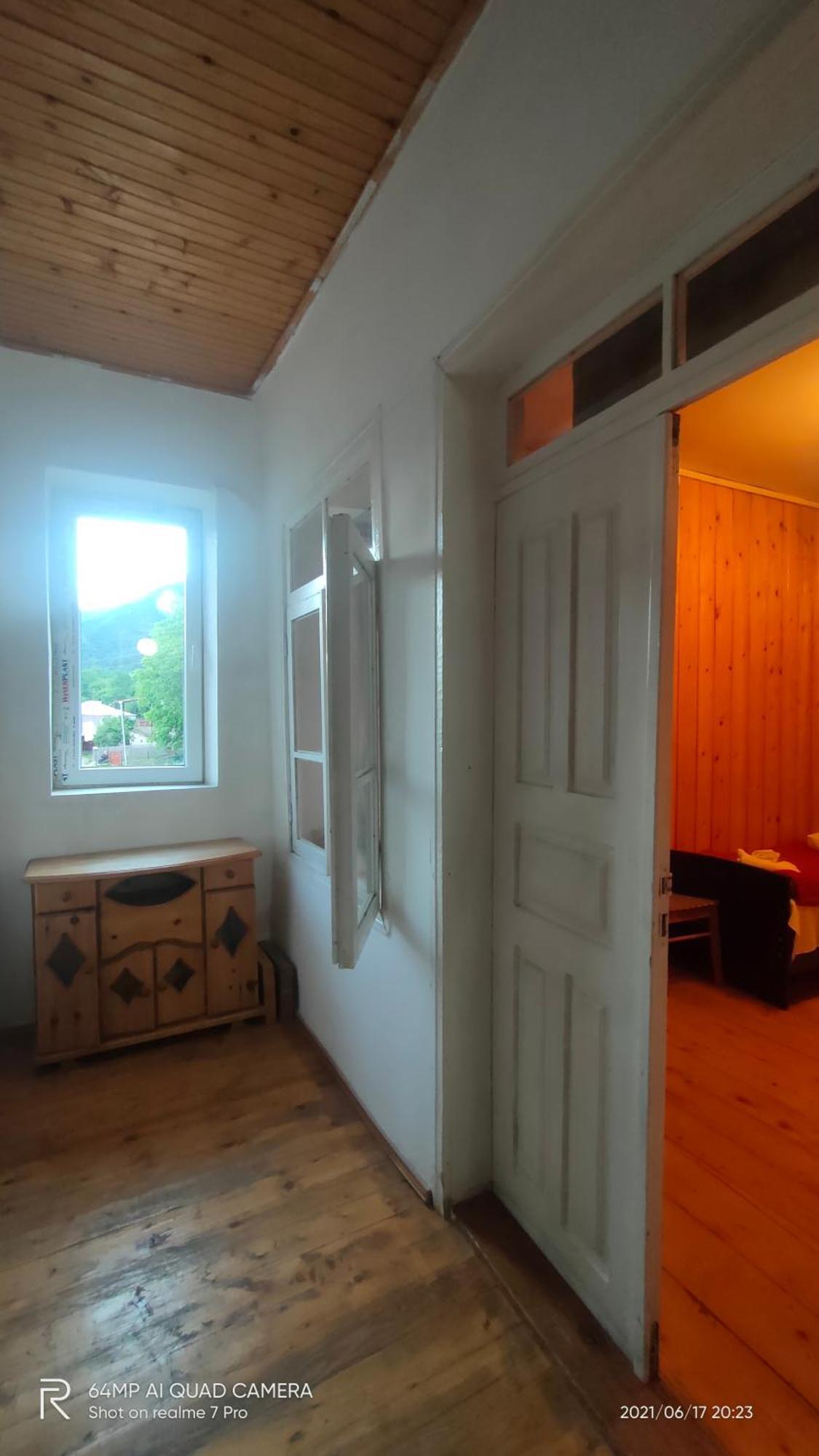 Hotel Shaulini Kashveti Pokoj fotografie